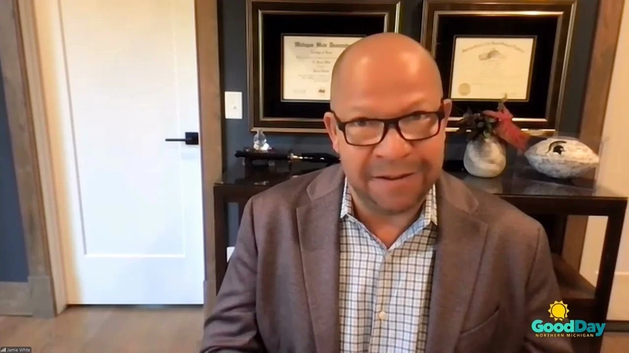 James White Compares the Georgia School Shooting to the Oxford Shooting
